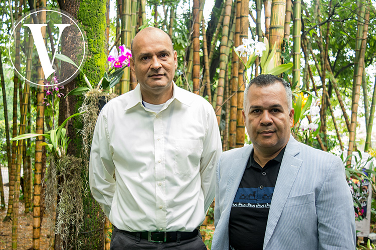 ORQUÍDEAS, PAJAROS Y FLORES 2016