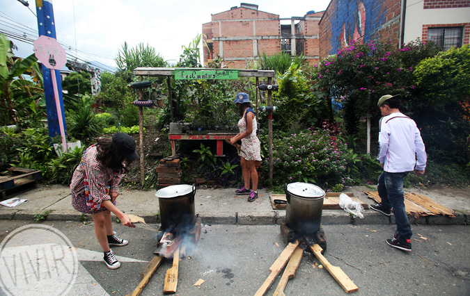 Las actividades comunitarias son intrínsecas a la Casa Morada, en San Javier. Fotografía Róbinson Henao