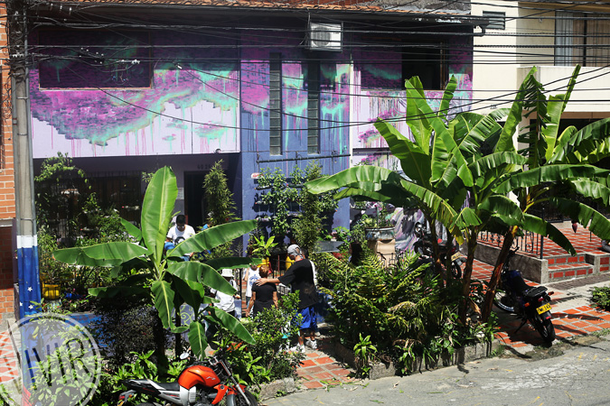 La Casa Morada, en el barrio San Javier, es un punto de encuentro de la comunidad. Fotografía  Róbinson Henao 