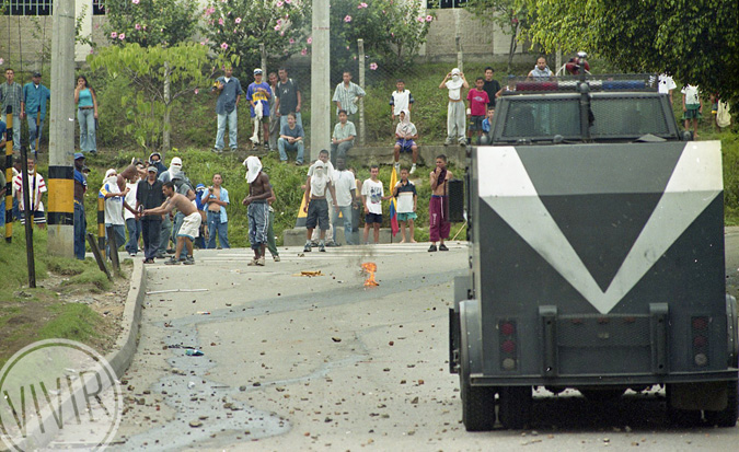 Mediante la Operación Orión, el Estado irrumpió en la comuna 13 en octubre de 2002. Foto cortesía periódico El Mundo