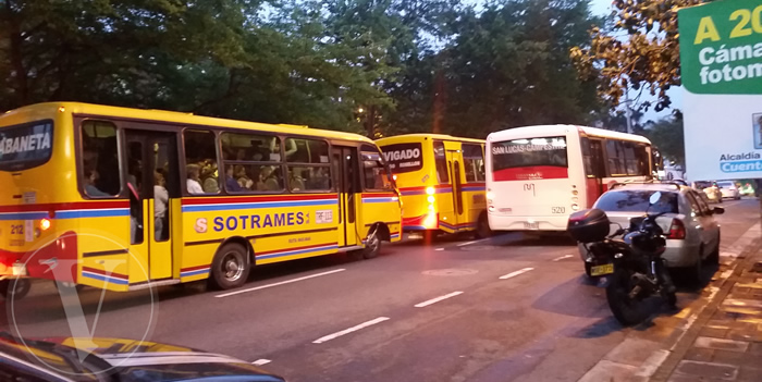 buses medellin veep