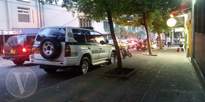 linea 312 mal estacionados
