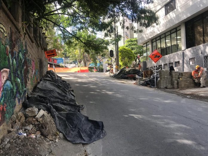 Calle 11A Cruce avenida El Poblado con calle 11A