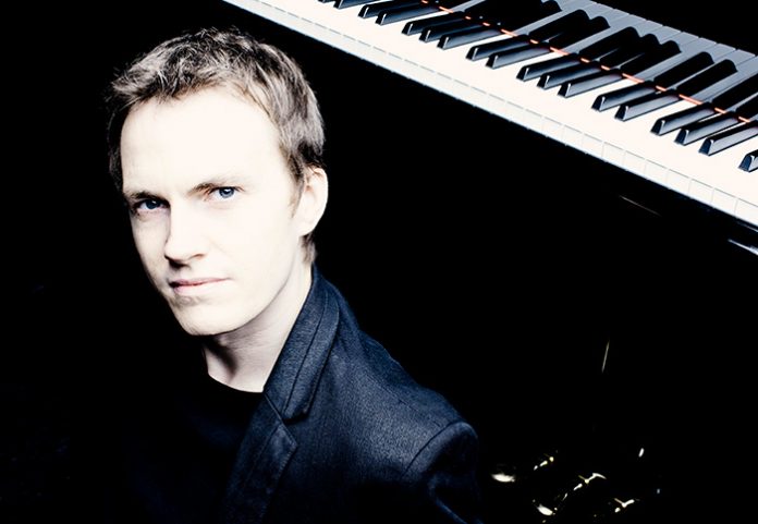 Pianista Alexandre Tharaud inicia la Temporada de Música Clásica Pianista Alexandre Tharaud inicia la Temporada de Música Clásica