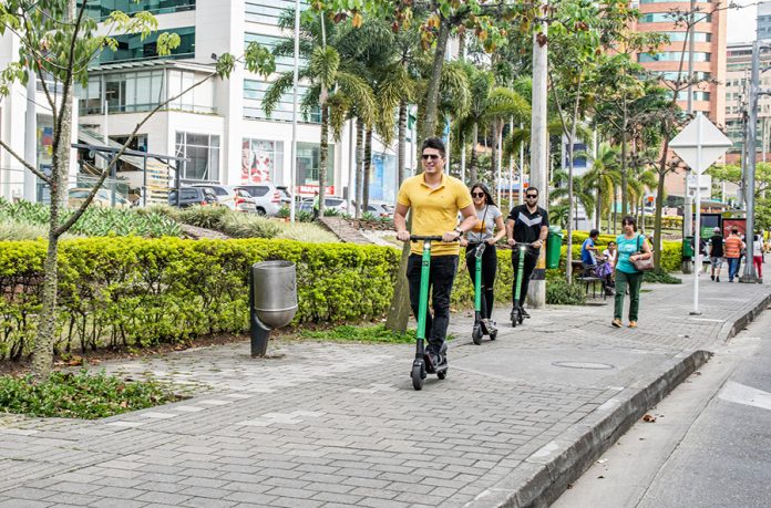 Patinetas eléctricas en Medellín reportan los primeros accidentes Patinetas eléctricas en Medellín reportan los primeros accidentes