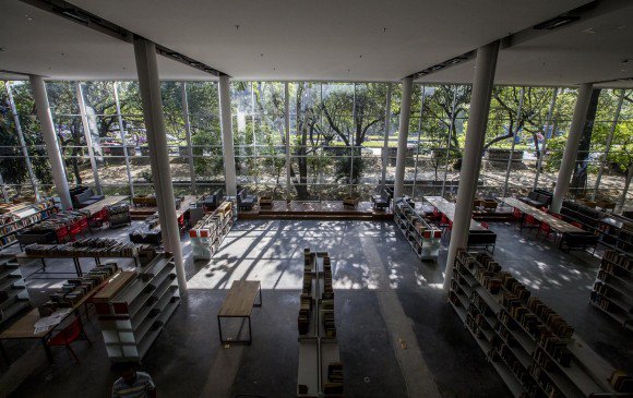 Biblioteca Pública Piloto (foto Twitter @BPPILOTO) Red de bibliotecas de Medellín
