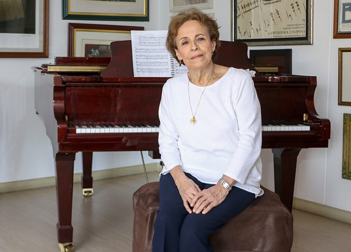 Teatro Metropolitano quiere rendirle un reconocimiento a la maestra Blanca Uribe Teatro Metropolitano quiere rendirle un reconocimiento a la maestra Blanca Uribe