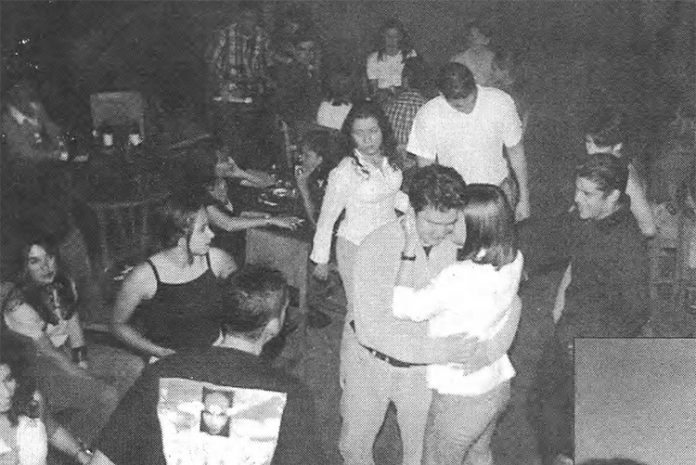 El Blue sonaba duro en 1997, desde 1992, año de apertura, y continúa hoy vigente. El Blue sonaba duro en 1997, desde 1992, año de apertura, y continúa hoy vigente.