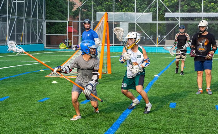 Los sábados se puede ver el lacrosse a las 4 p.m. en la Unidad Deportiva Atanasio Girardot. Los sábados se puede ver el lacrosse a las 4 p.m. en la Unidad Deportiva Atanasio Girardot.
