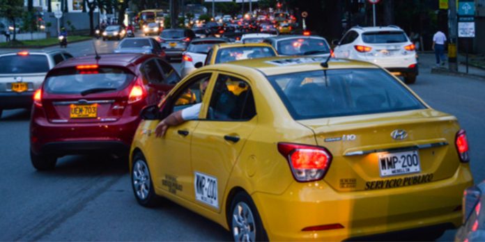 Envigado-cierres-viales-movilidad-congestion Pico y placa en Medellín para el martes 12 de febrero