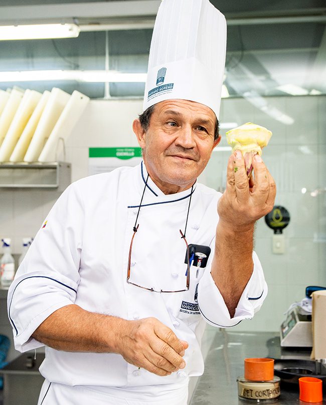 El cocinero Jorge Velasco medio siglo en los fogones El cocinero Jorge Velasco medio siglo en los fogones