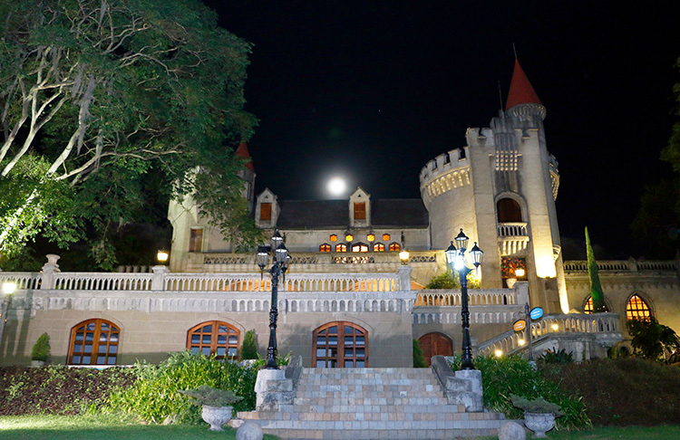 El Jardín Francés del Museo El Castillo