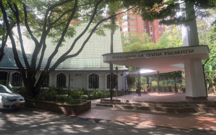 Parroquia La Divina Eucaristía Parroquia La Divina Eucaristía