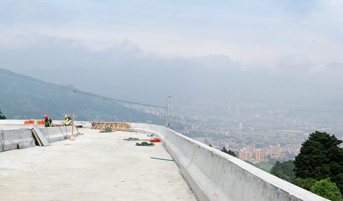 Nueva vía reduce 25 min. viaje entre Envigado y el JMC Nueva vía reduce 25 min. viaje entre Envigado y el JMC