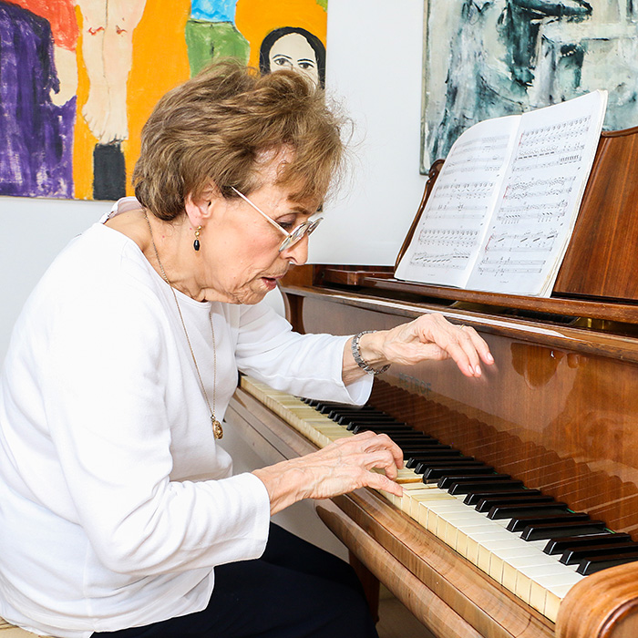 Blanca Uribe