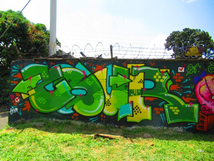 De tags, arte urbano, muro y grafiti De tags, arte urbano, muro y grafiti