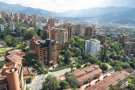 barrio-castropol-el-poblado-Panoramica02