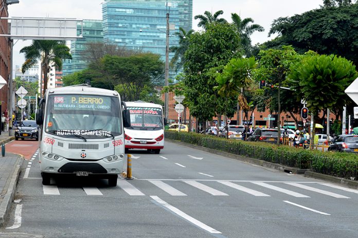 Carril solo bus Carril solo bus