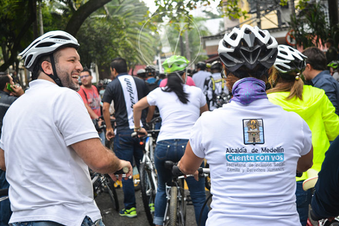 transportarse en bicicleta transportarse en bicicleta