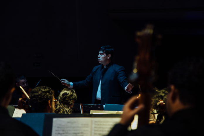 juan-pablo-valencia (2) Orquesta Filarmónica de Medellín