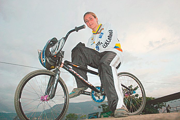 Mariana Pajón tenía 14 años y ya había sido campeona mundial en ocho ocasiones. Mariana Pajón tenía 14 años y ya había sido campeona mundial en ocho ocasiones.