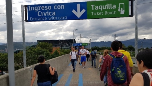 metro-ingreso-civica Estación Poblado