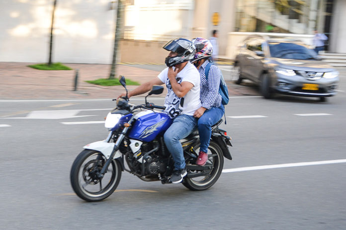 Mototaxis en Medellín Mototaxis en Medellín