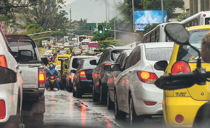 Movilidad sostenible Pico y placa ambiental