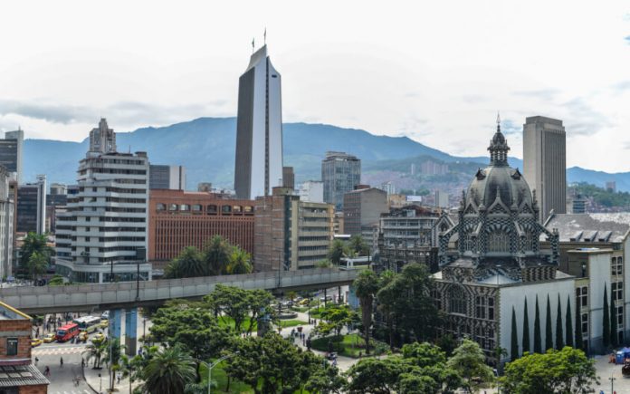 panoramica-medellin antioqueños