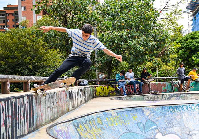skate-park-de-Ciudad-del-Rio Santiago Echeverría en El skate park de Ciudad del Río