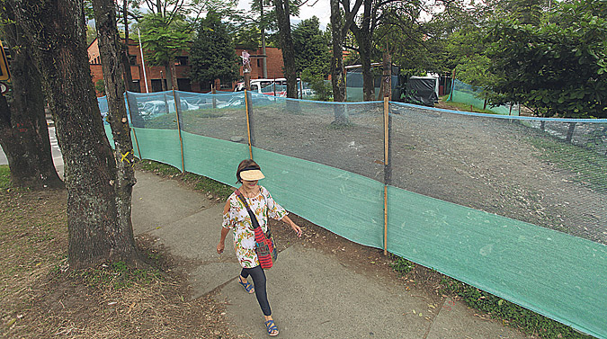 Tras el fallo del Tribunal, la Alcaldía de Envigado ordenó el desalojo del campamento verde Tras el fallo del Tribunal, la Alcaldía de Envigado ordenó el desalojo del campamento verde